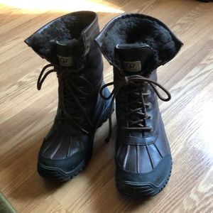 UGG winter boots. Chocolate brown